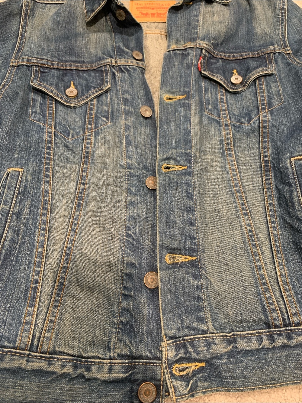Levi’s Classic Blue Men’s Denim Jacket - Picture 8 of 10